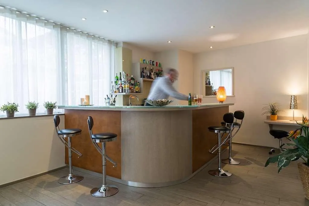 The Originals City, Hotel Frisia, Beaulieu-Sur-Mer