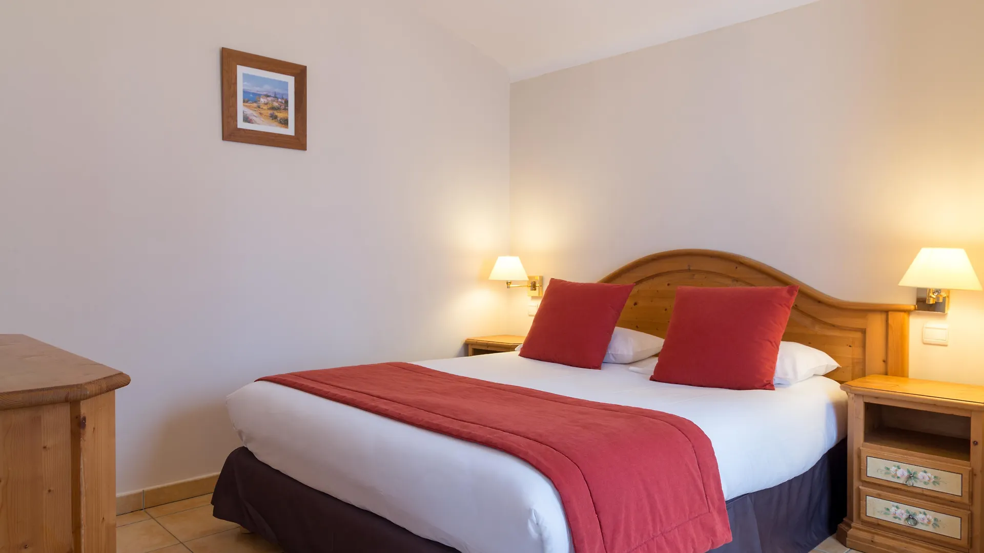 The Originals City, Hotel Frisia, Beaulieu-Sur-Mer 3*,  Francia