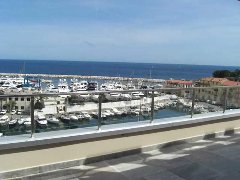 The Originals City, Hotel Frisia, Beaulieu-Sur-Mer 3*,  France
