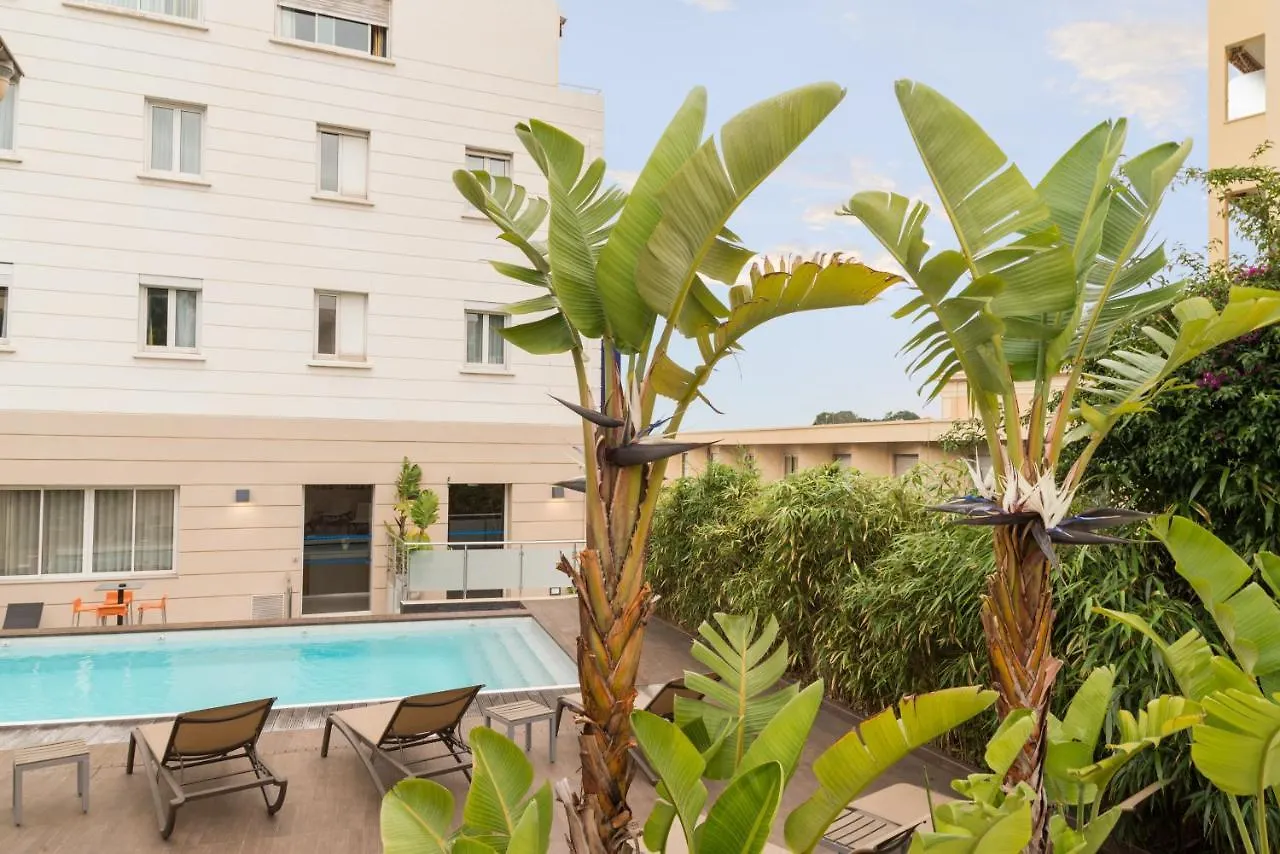 The Originals City, Hotel Frisia, Beaulieu-Sur-Mer 3*,