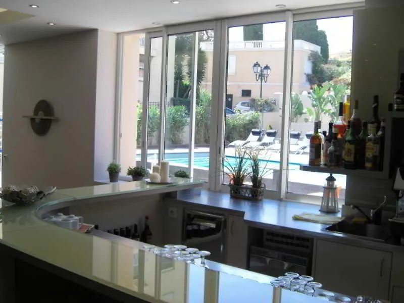 The Originals City, Hotel Frisia, Beaulieu-Sur-Mer