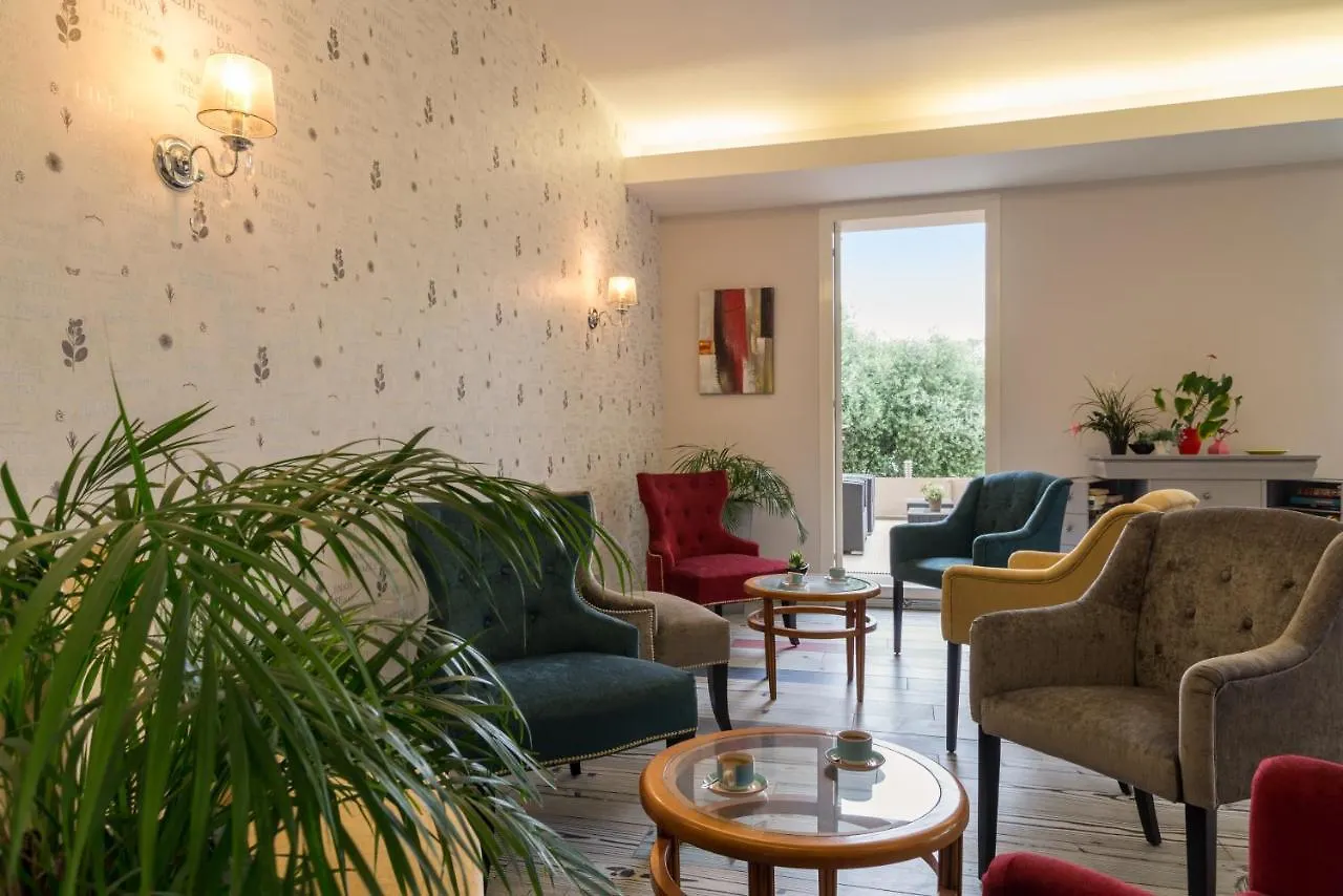 The Originals City, Hotel Frisia, Beaulieu-Sur-Mer